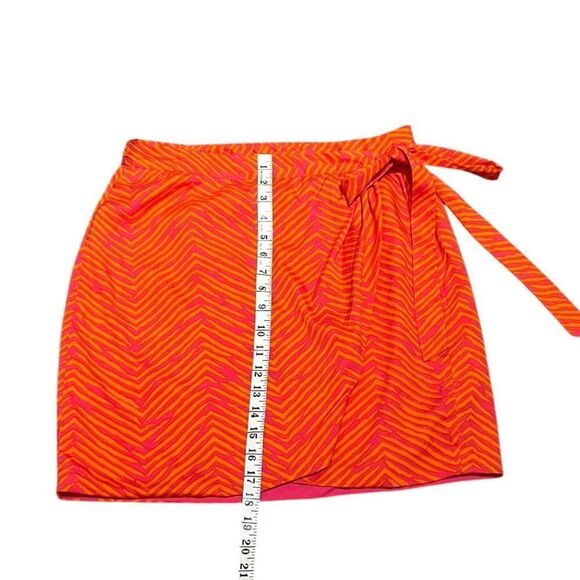 Buckhead Betties Vibrant Orange and Pink Wrap Skirt, Size M, NWOT - Picture 5 of 8